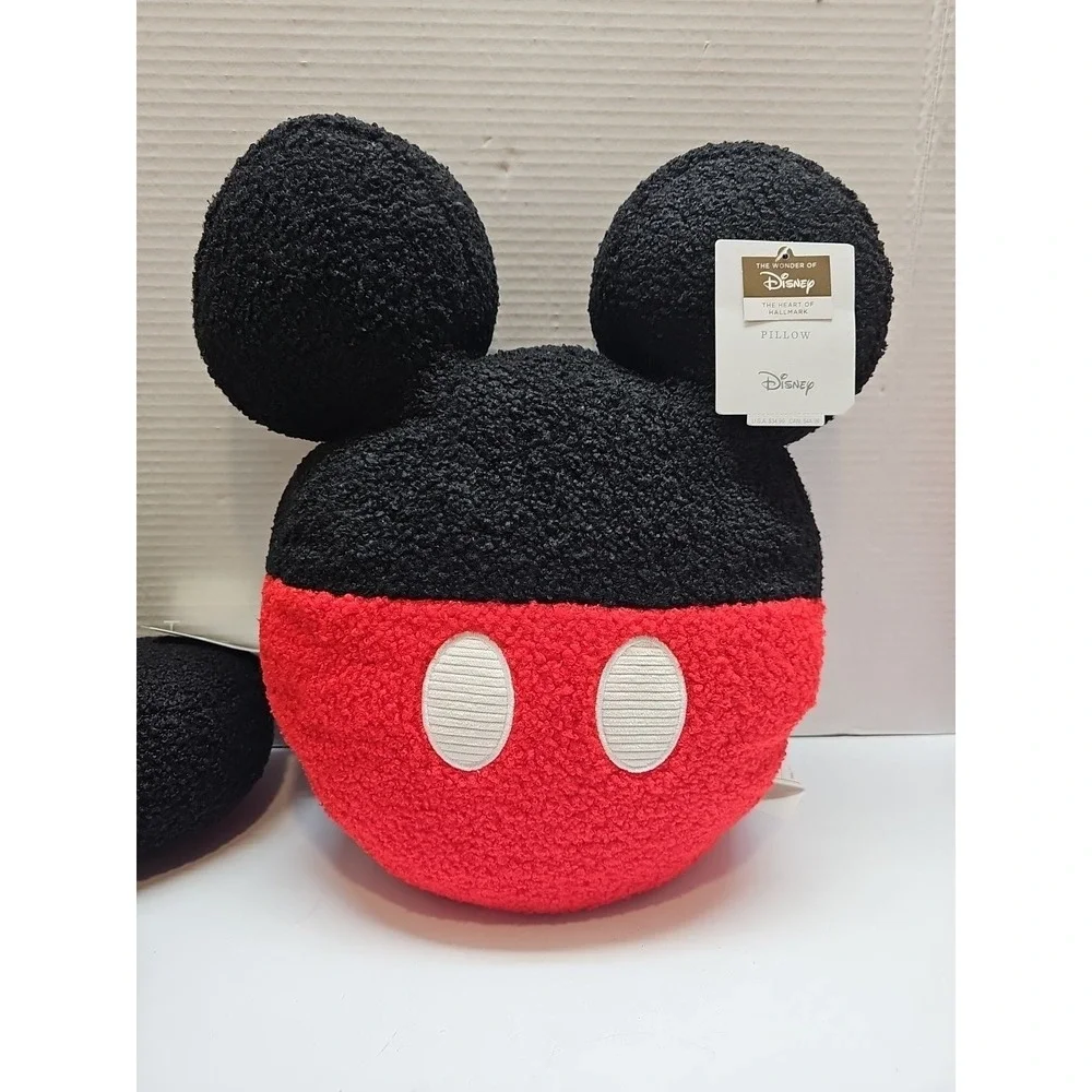 Heart Of Hallmark Pillow Mickey Mouse Shaped Round Throw 14